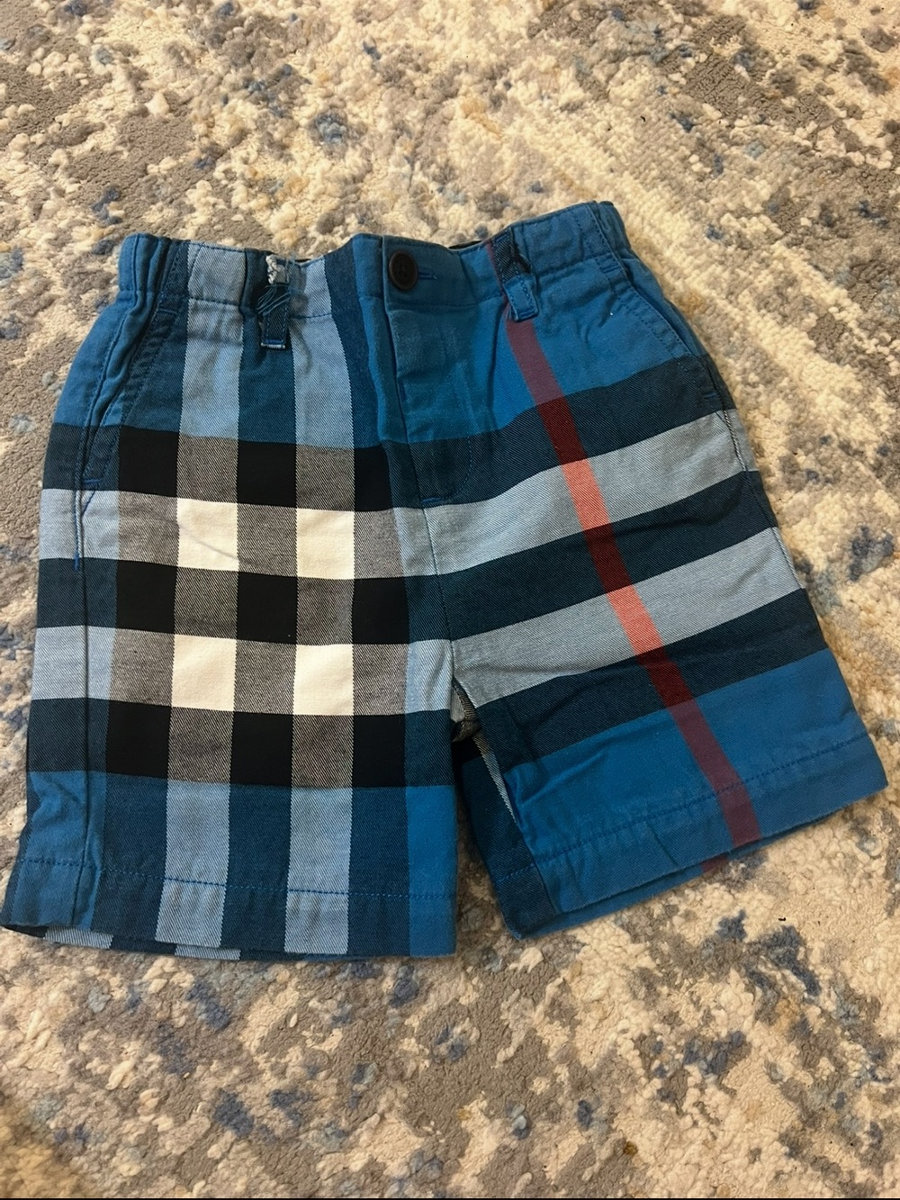 Burberry kid shorts 3T